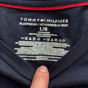 Tommy Hilfiger Shirts - Hilfiger T-Shirt Tommy Hilfiger Shirts - Hilfiger T-Shirt